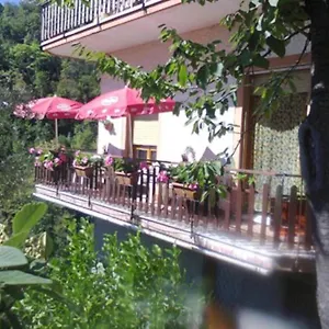 https://la-margherita-di-teriasca.hotelitalianriviera.com